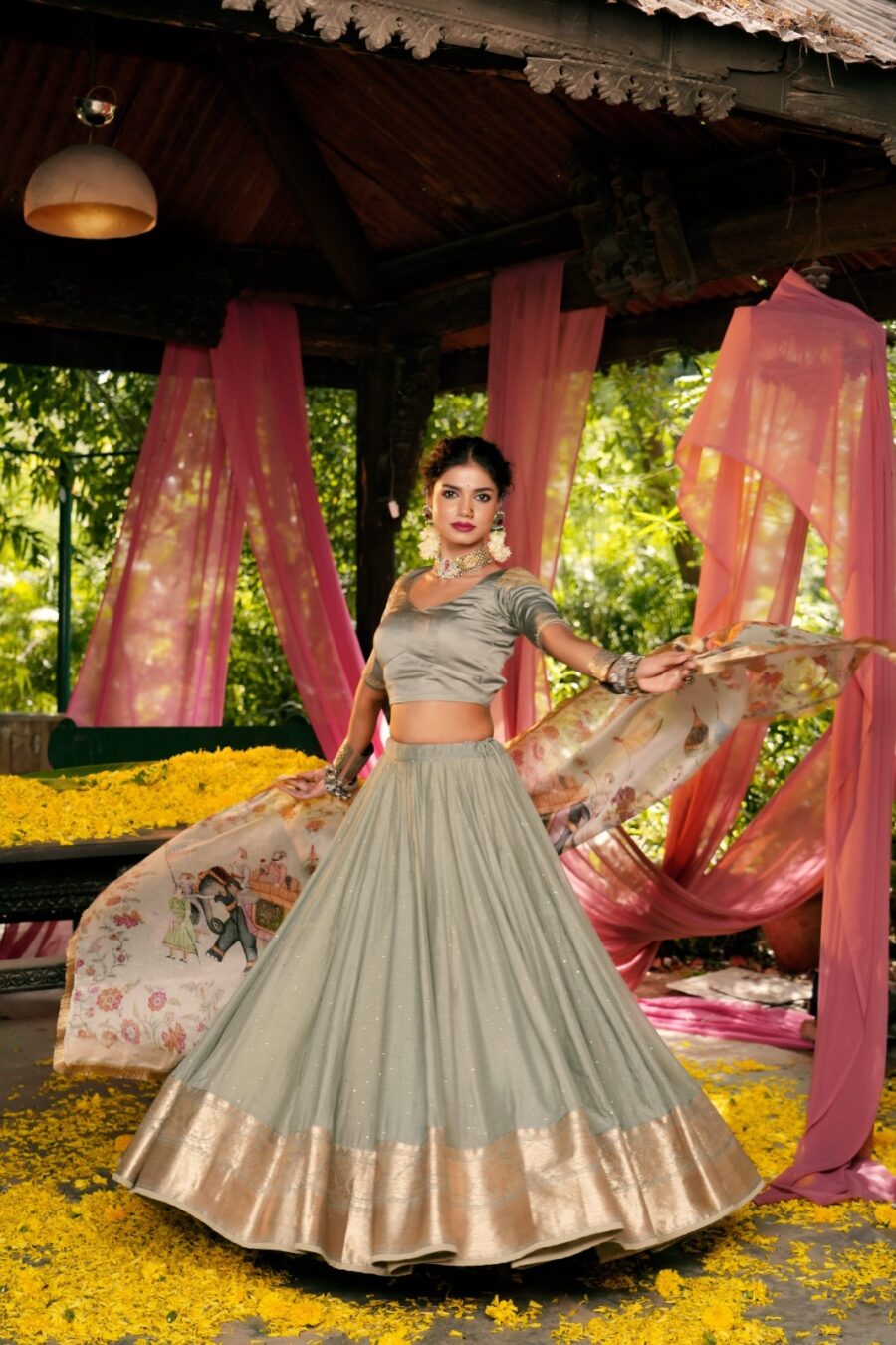 Eka Lehenga