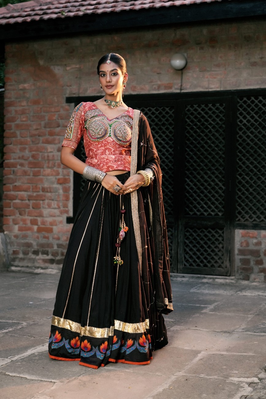 NITYAA LEHENGA